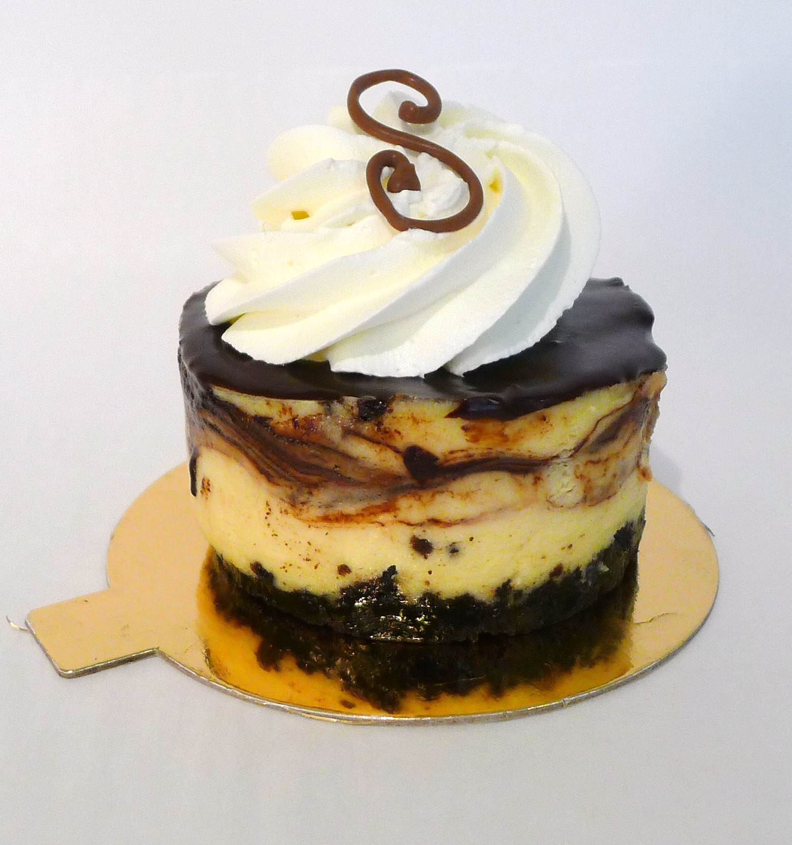 Marble cheesecake from Swirls CupCakes Toronto